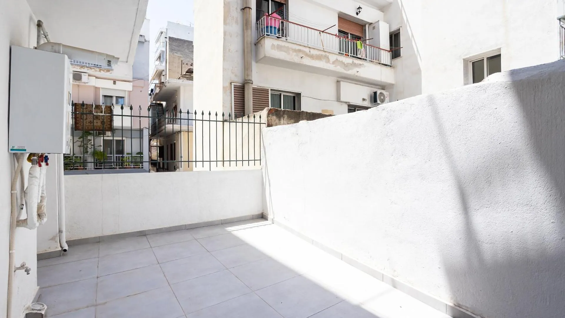 Harmonia Minimal Apartments Thessaloniki Greece