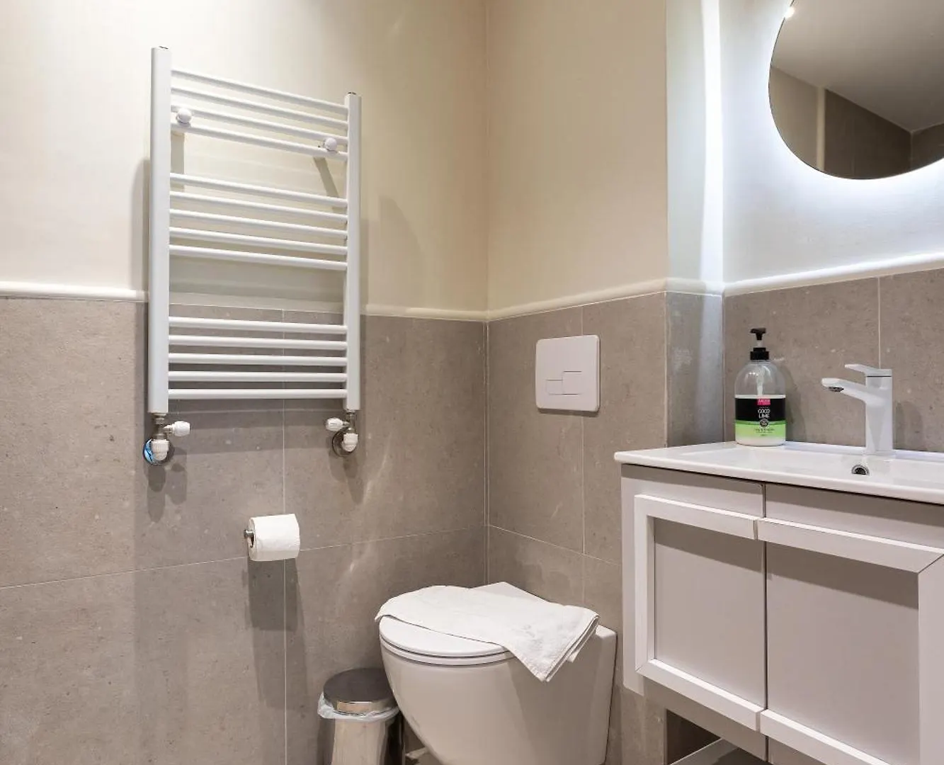 Harmonia Minimal Apartments Thessaloniki 0*,  Greece