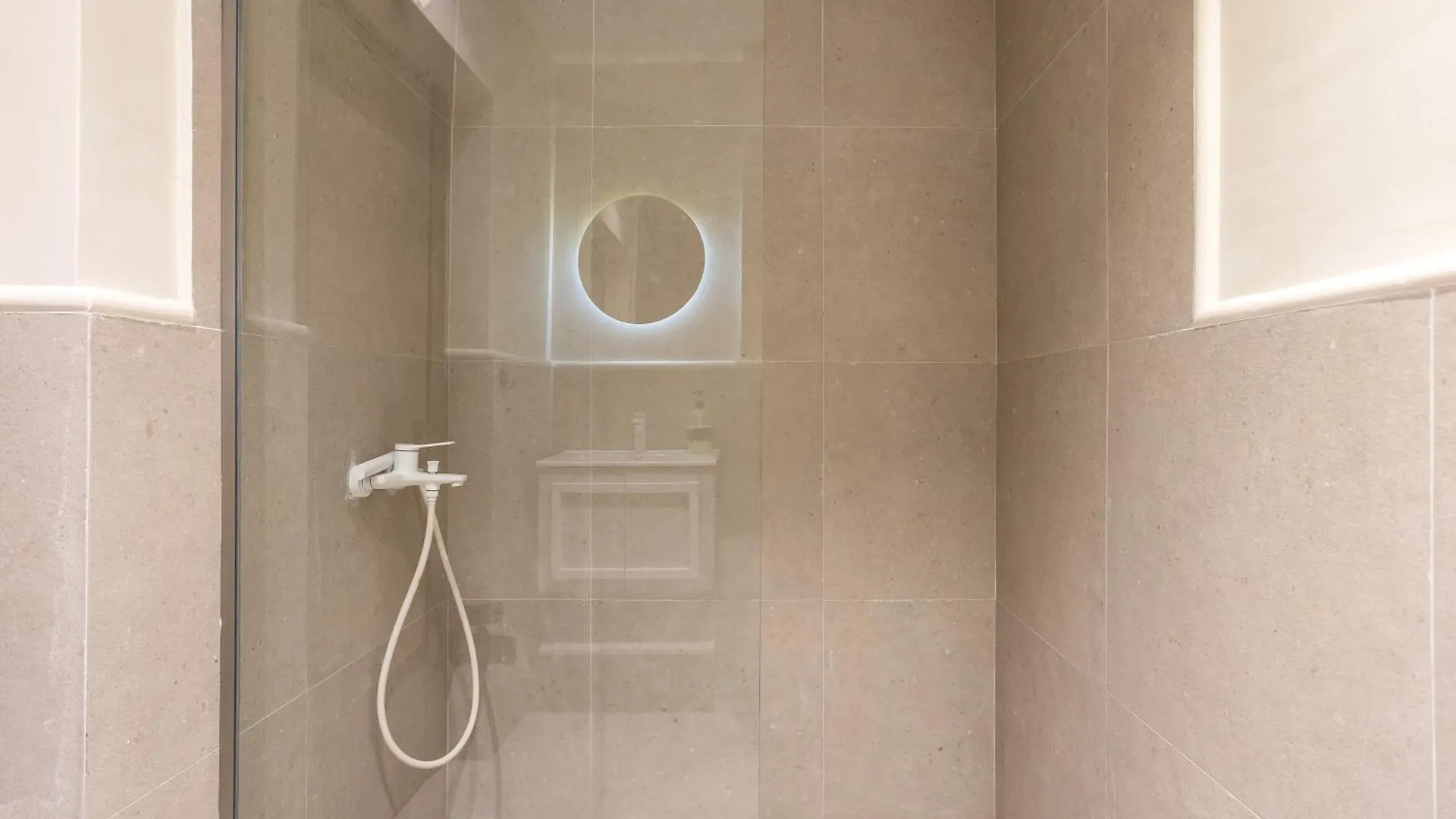 Harmonia Minimal Apartments Thessaloniki 0*,  Greece